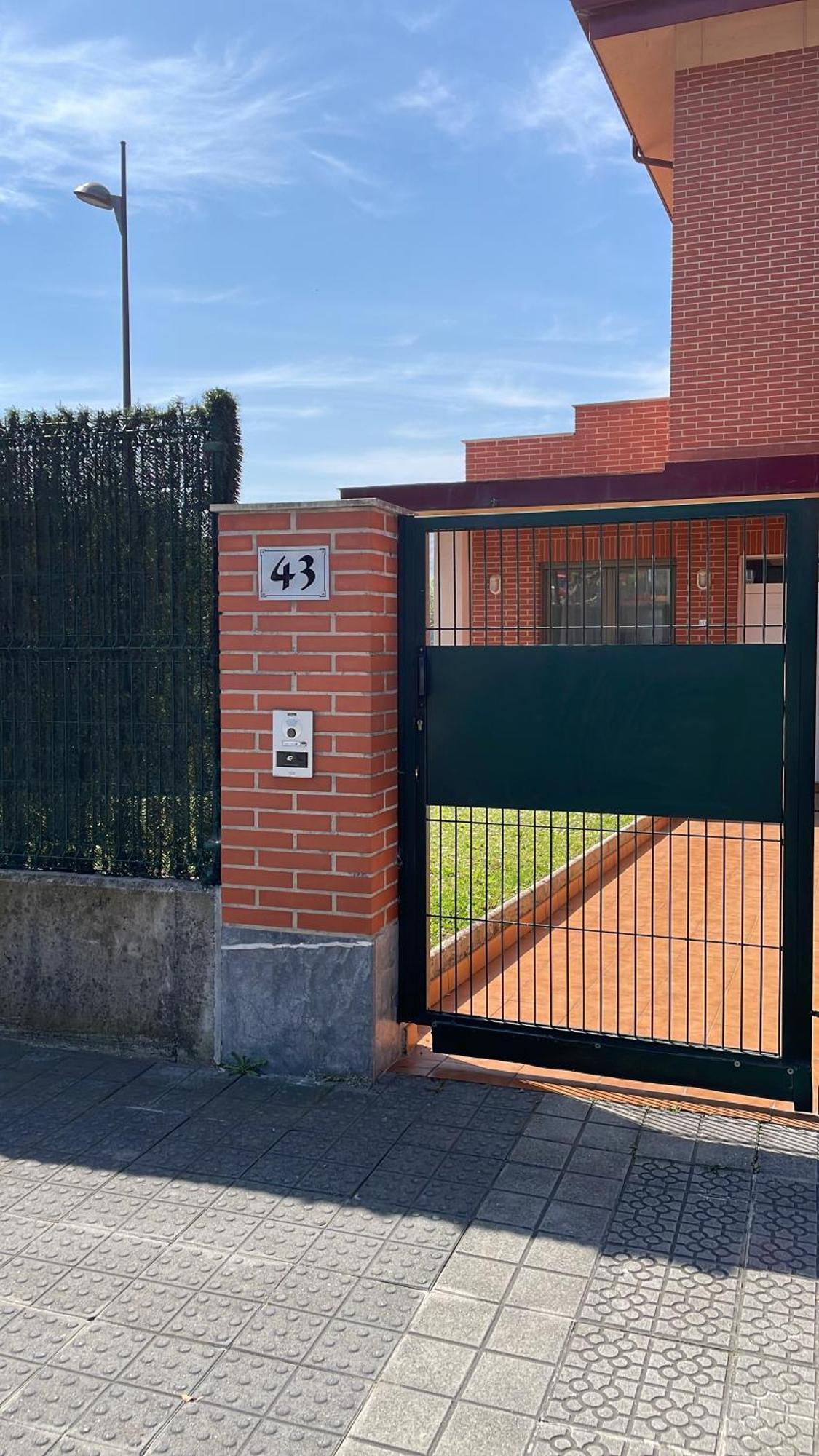 Espacio Tipo Estudio Completo, Totalmente Privado E Independiente Erandio Екстериор снимка